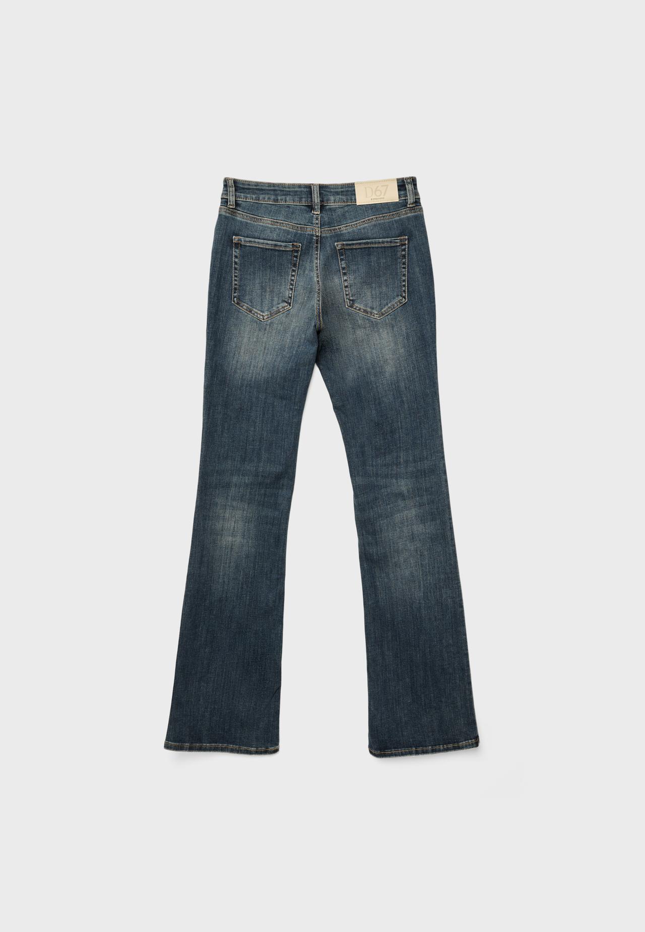 D67 slim fit bootcut jeans — MEDIUM DENIM WASH