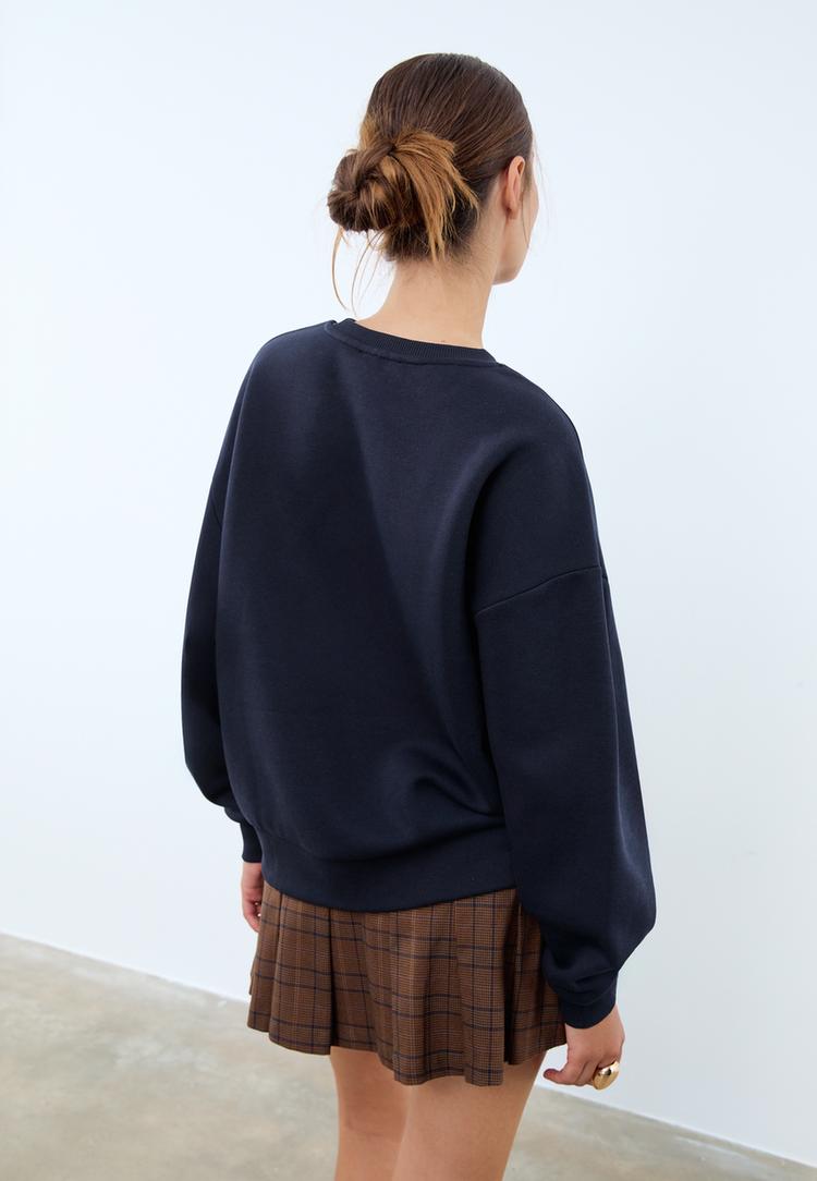 oslemeli kopek yavrulu sweatshirt