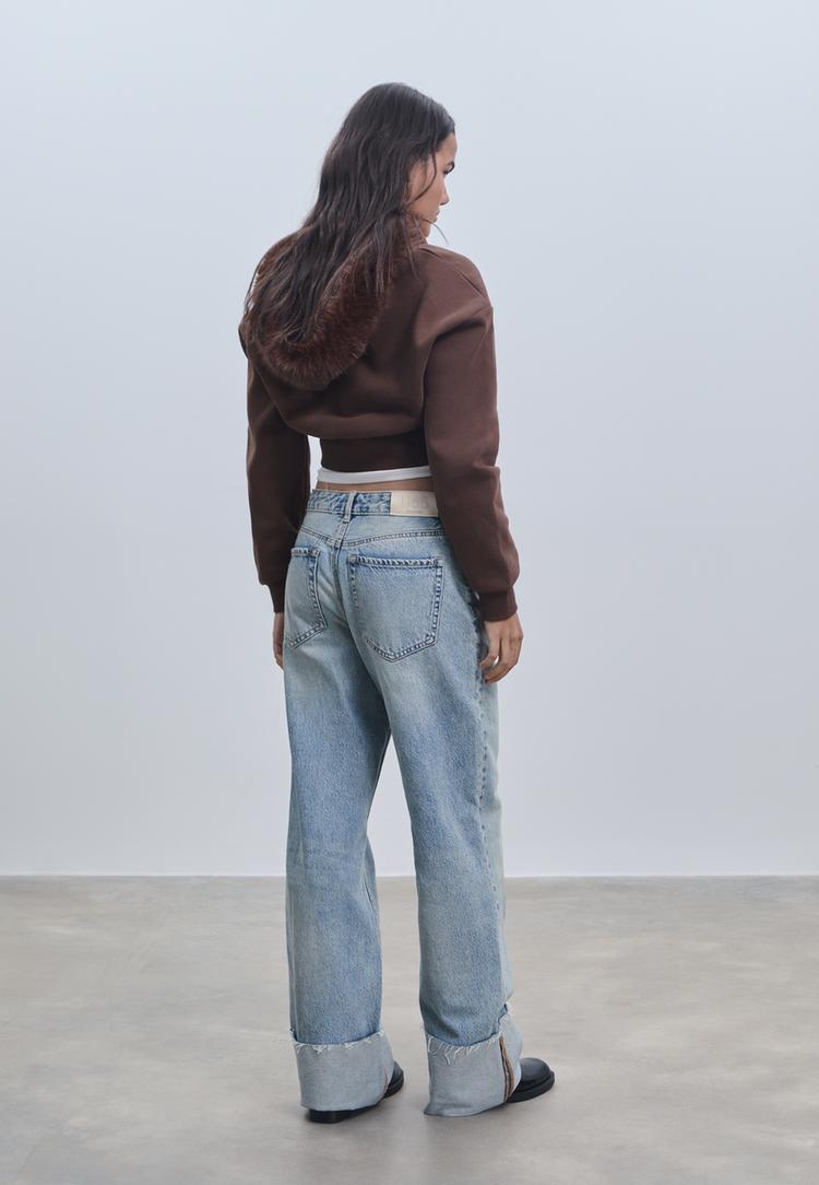 d65-straight-jeans-mit-aufschlag