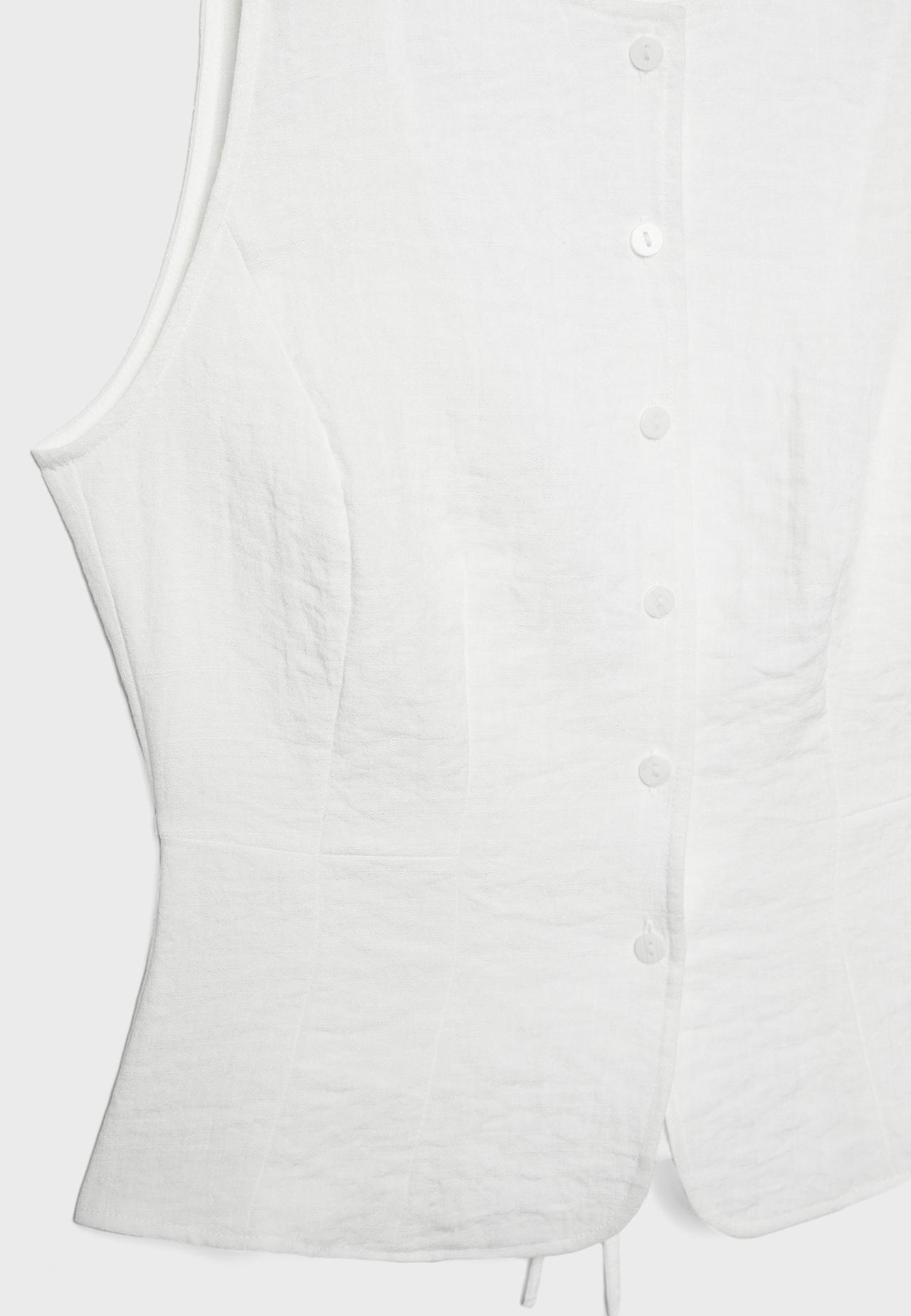 Buttoned waistcoat — Ecru