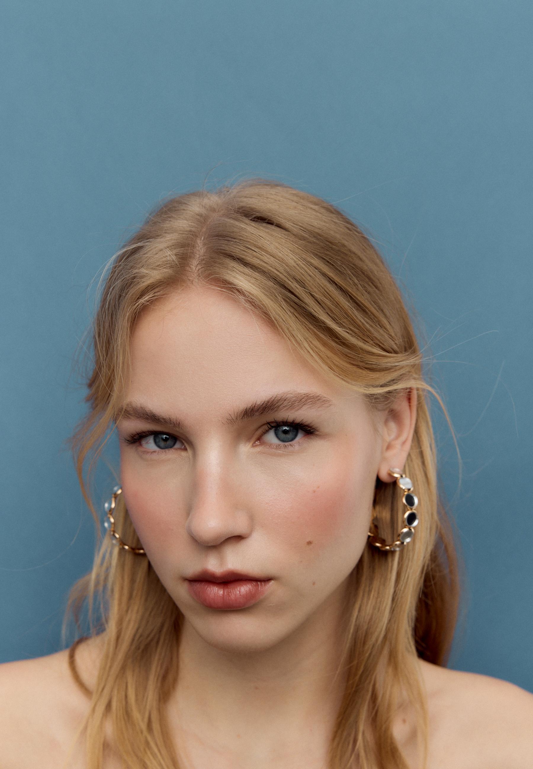 Mirror effect hoop earrings — Gold