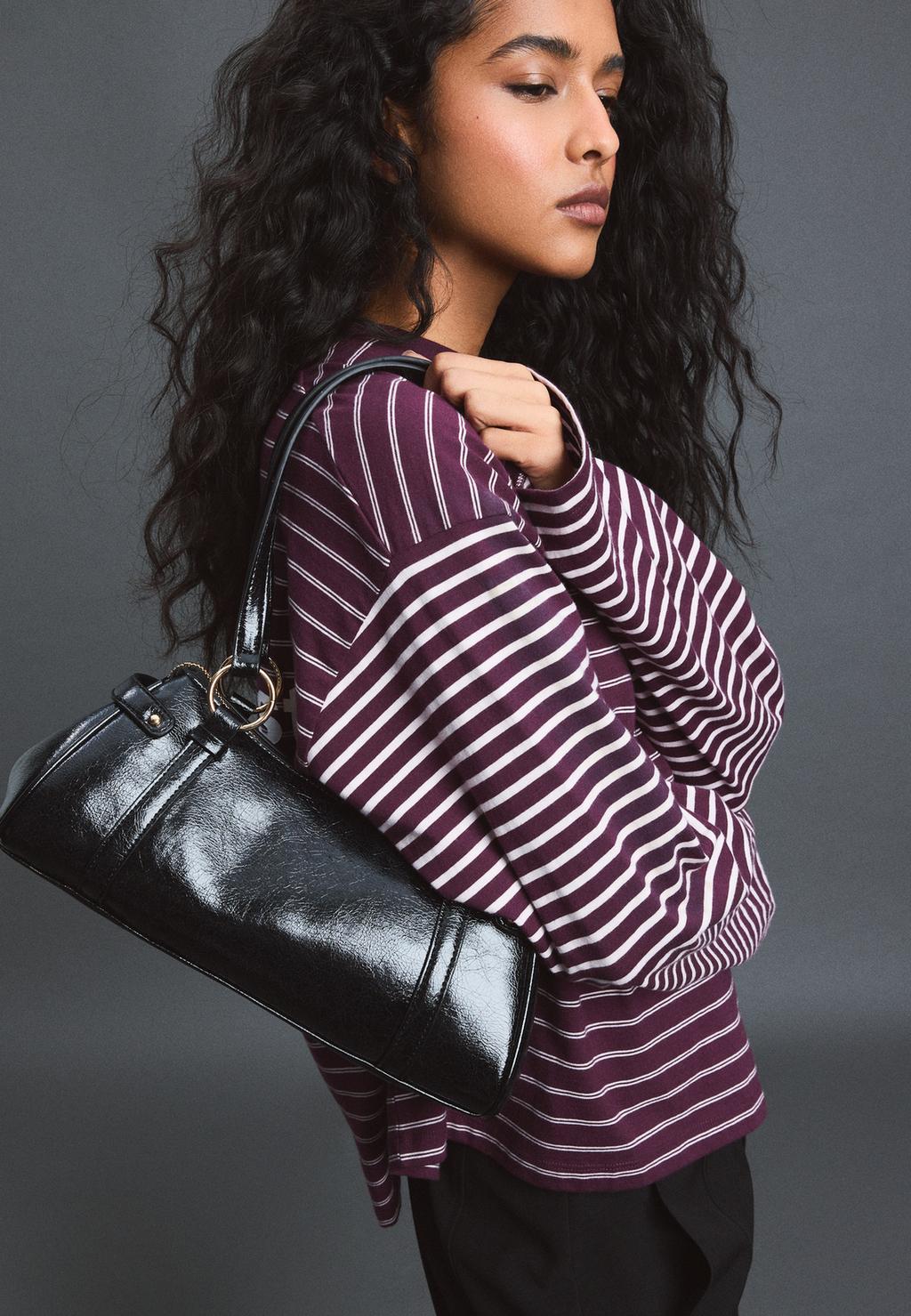 Stradivarius Retro çiyin çantası
