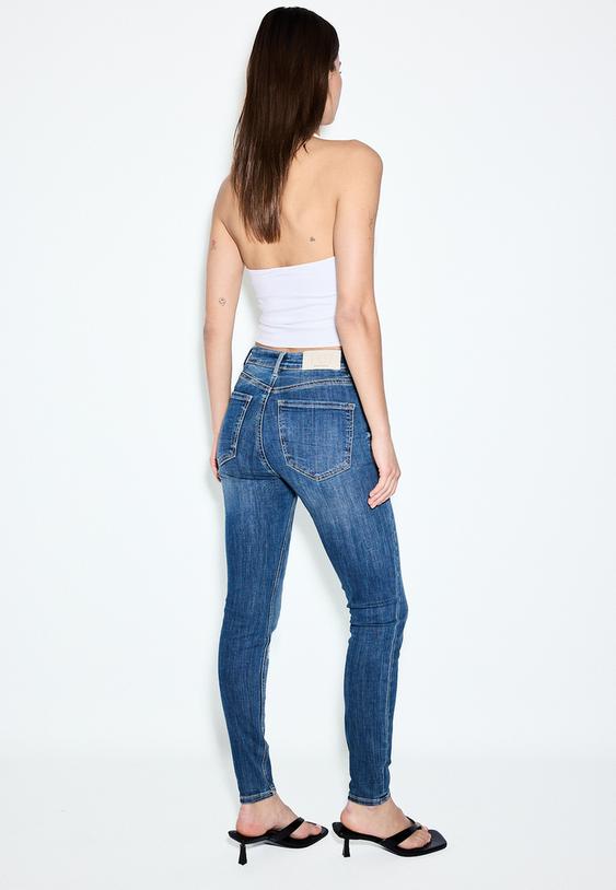 Stradivarius D07 High-Waist Jeans Rinse Blue Denim 4