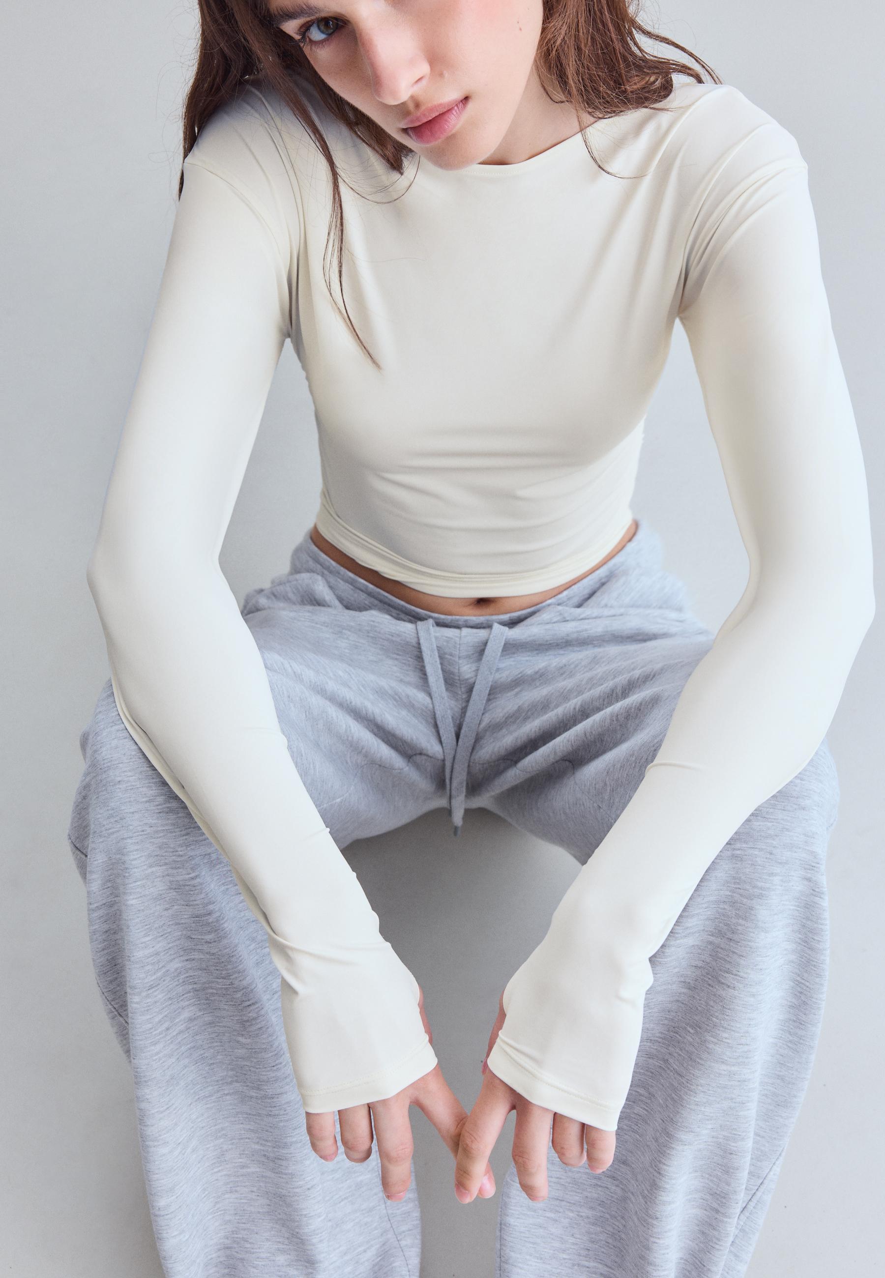 Long sleeve gathered polyamide T-shirt — Ecru