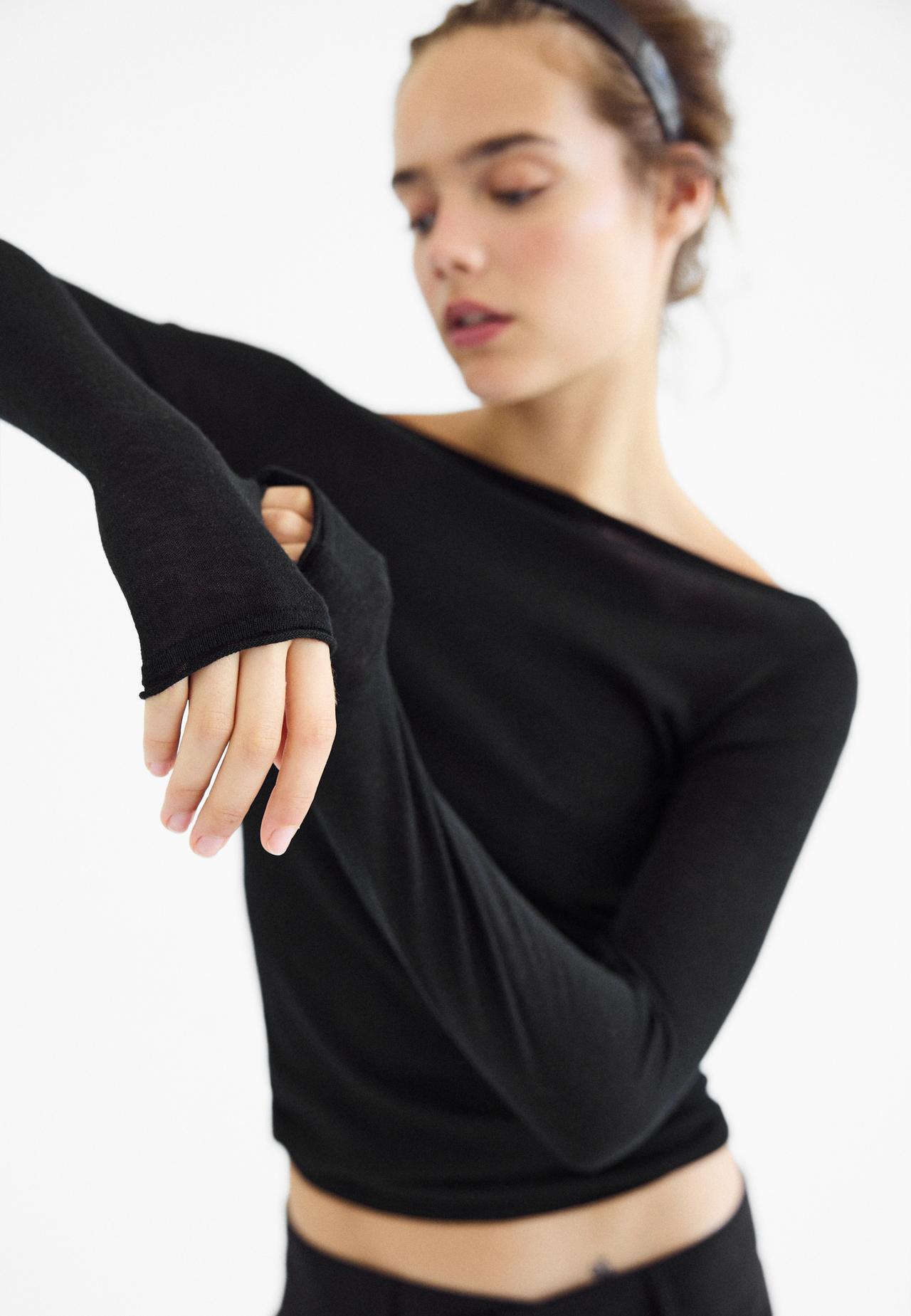 Basic wool and silk boat neck jumper — Black