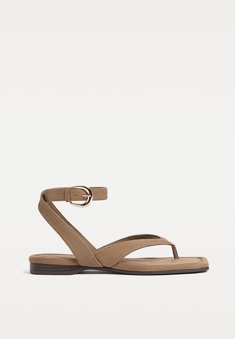 sandalias planas textura