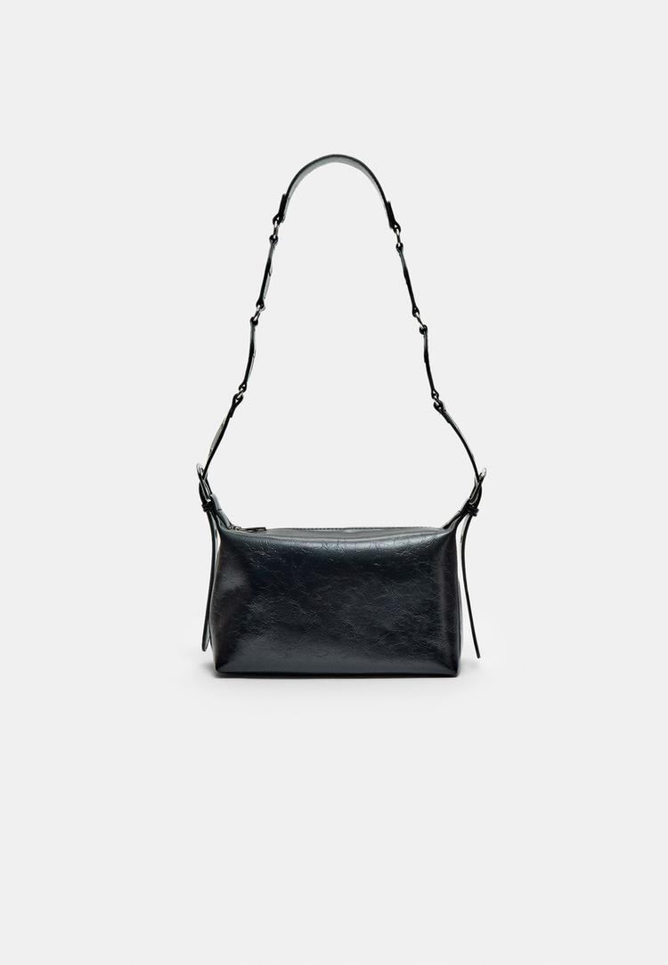 bolso bandolera tachas