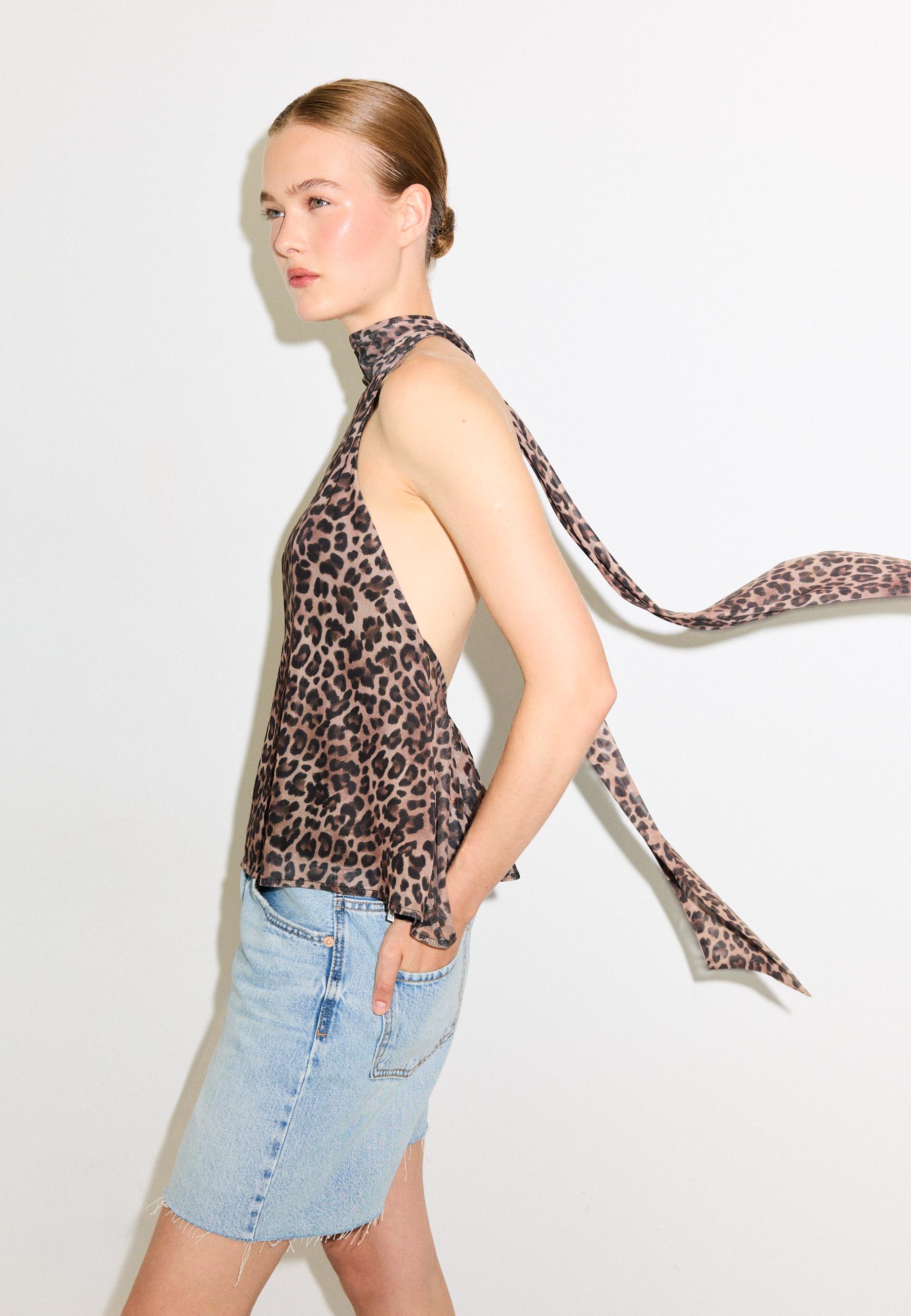 Halter neck top with printed tulle scarf - Women's fashion