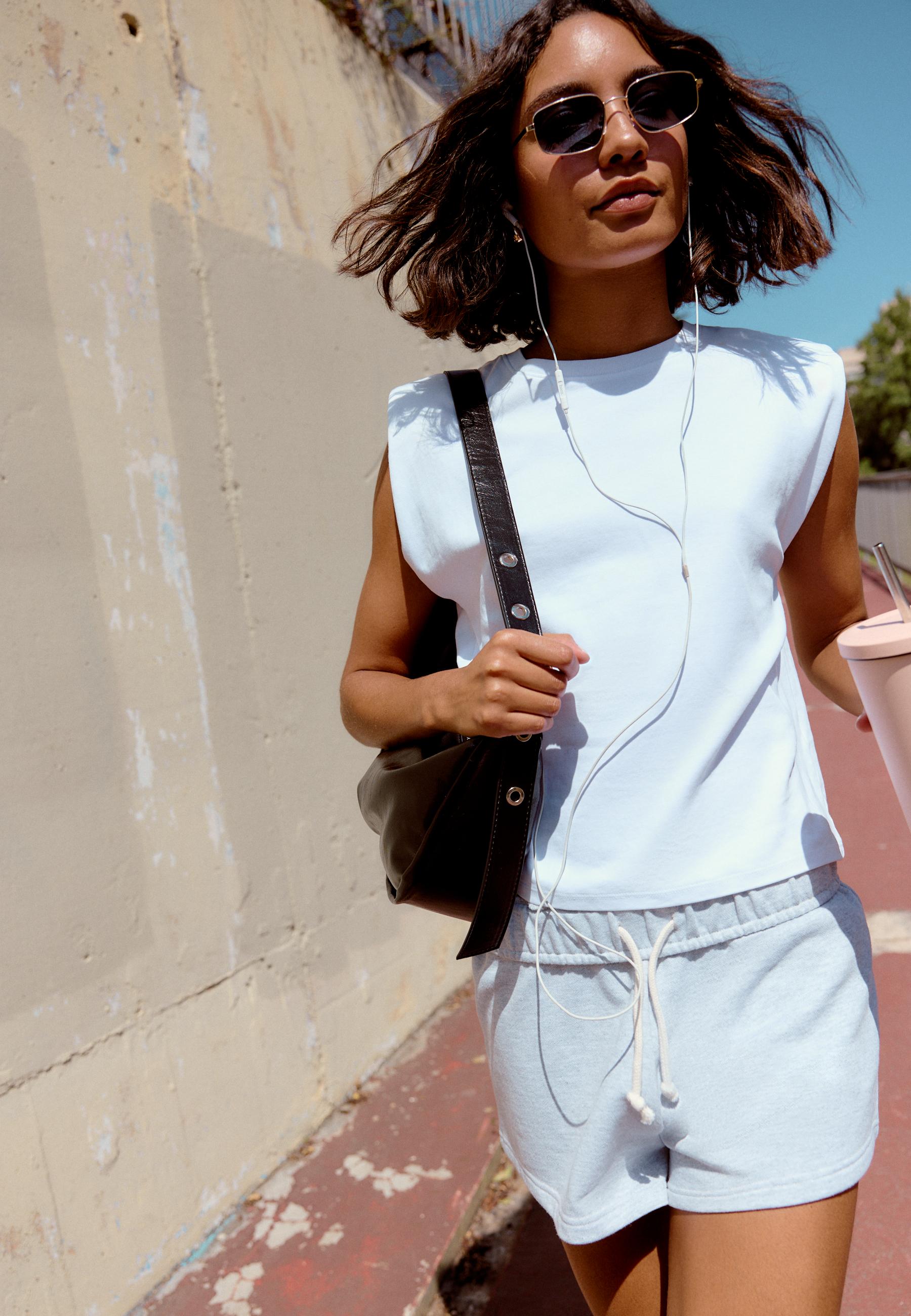 B05 Padded shoulder basic T-shirt — White