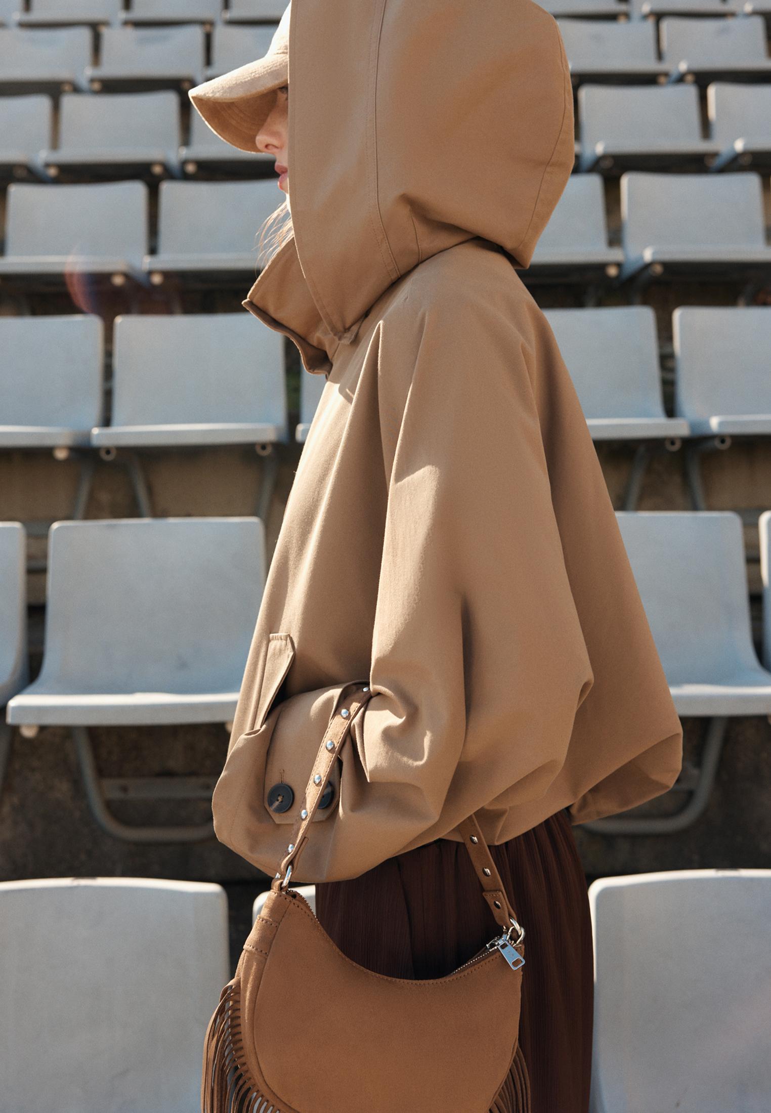 Fringed moon shoulder bag — Caramel
