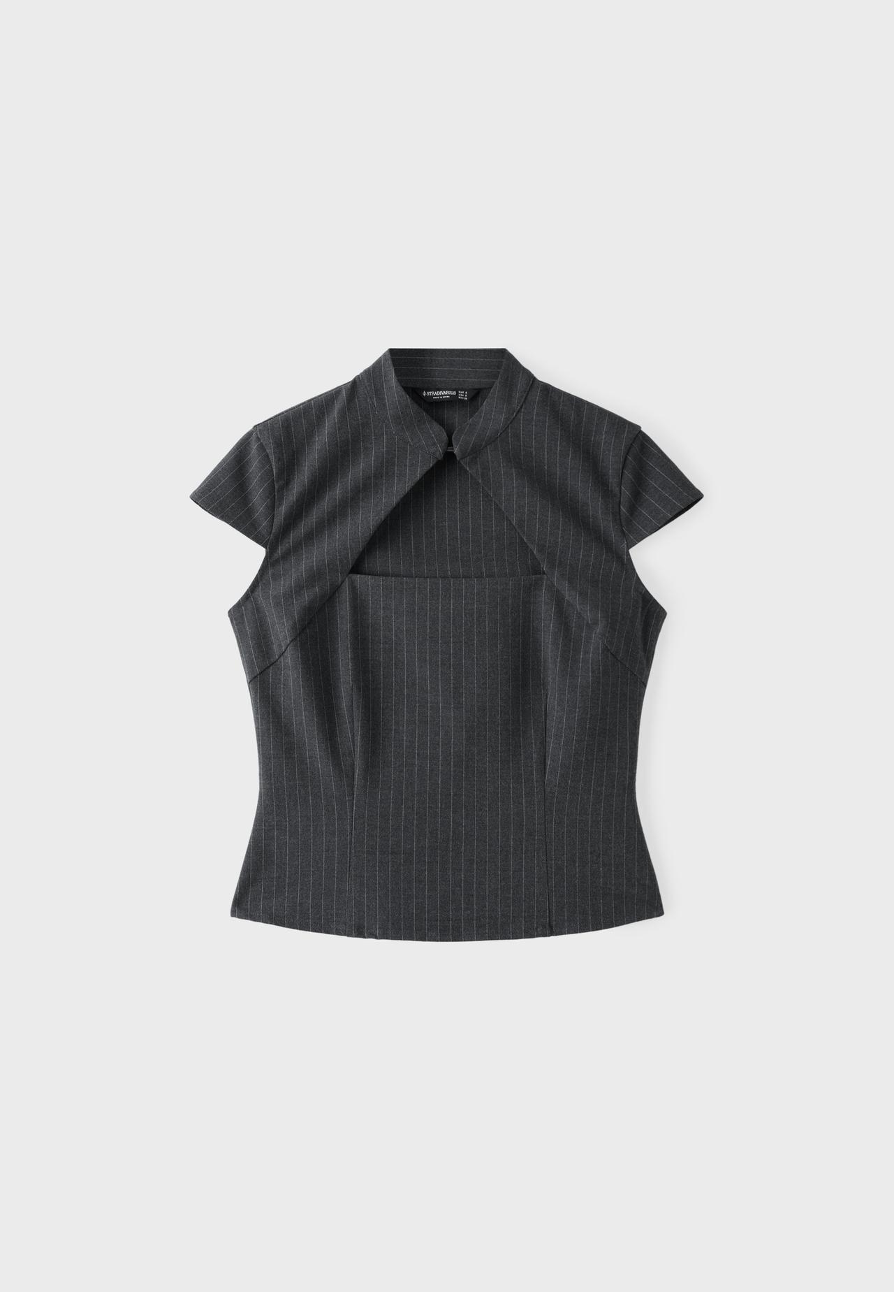 Striped short sleeve cut-out shirt — Dark grey