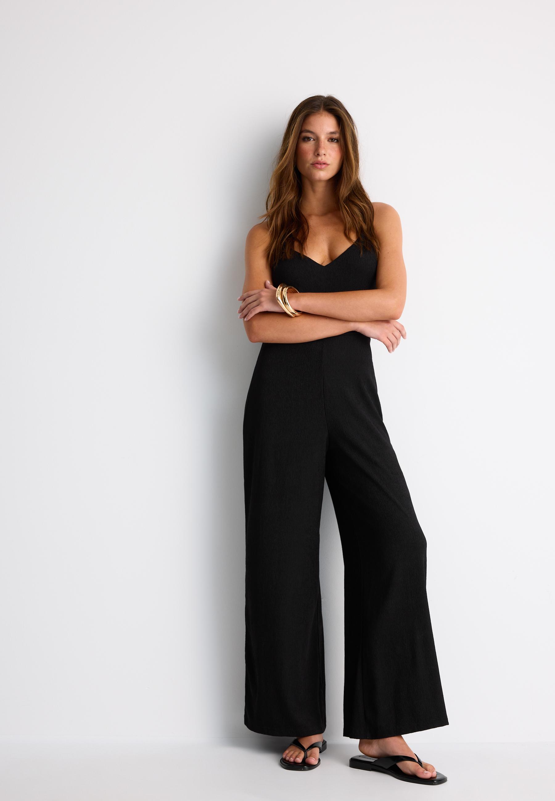 Flowing strappy jumpsuit — Black
