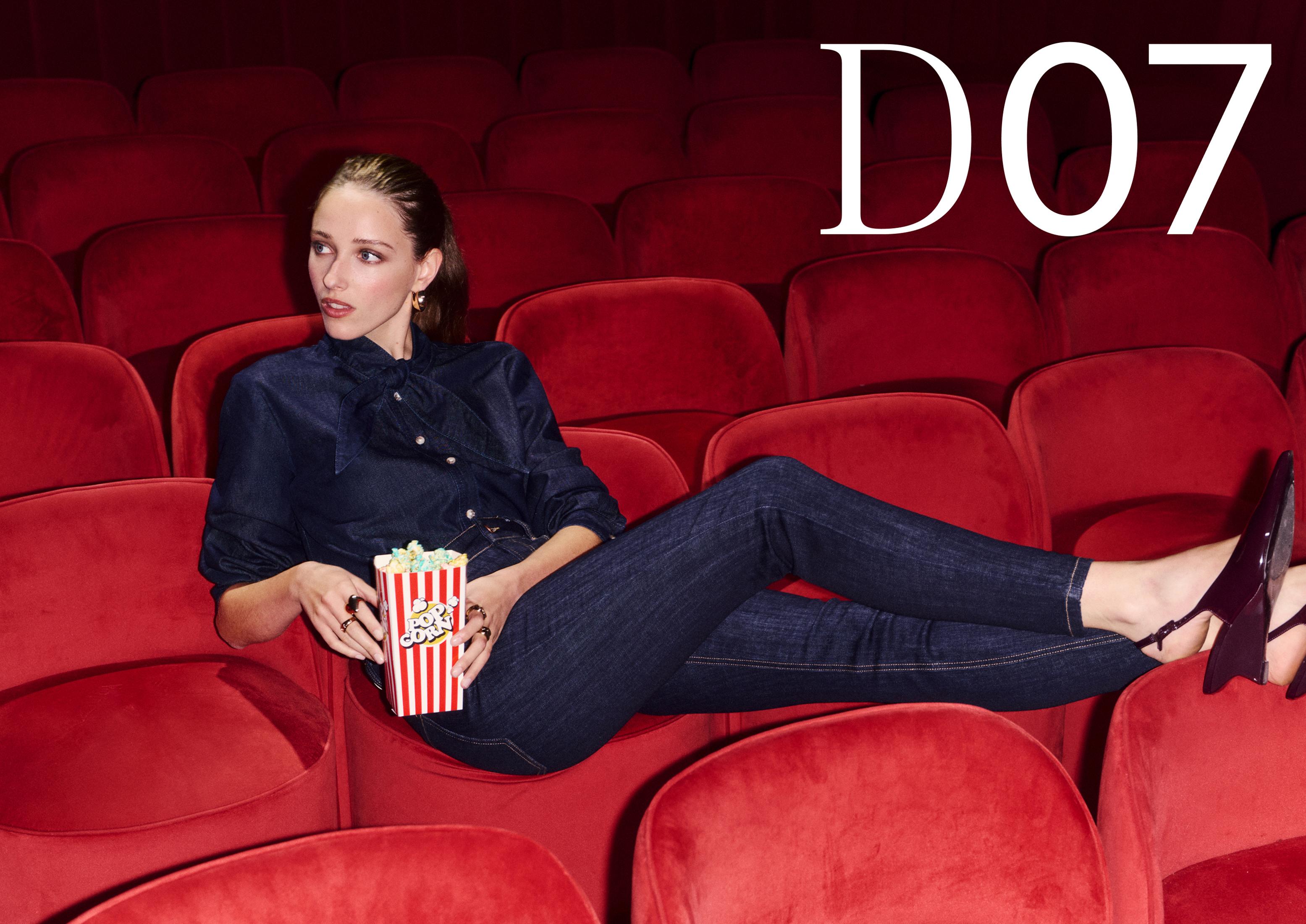 D07 High-waist skinny jeans — RINSE BLUE DENIM