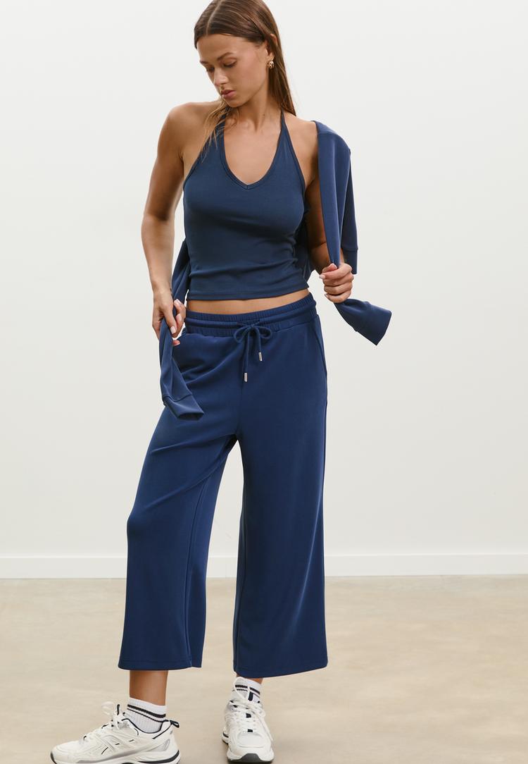 tied halter top