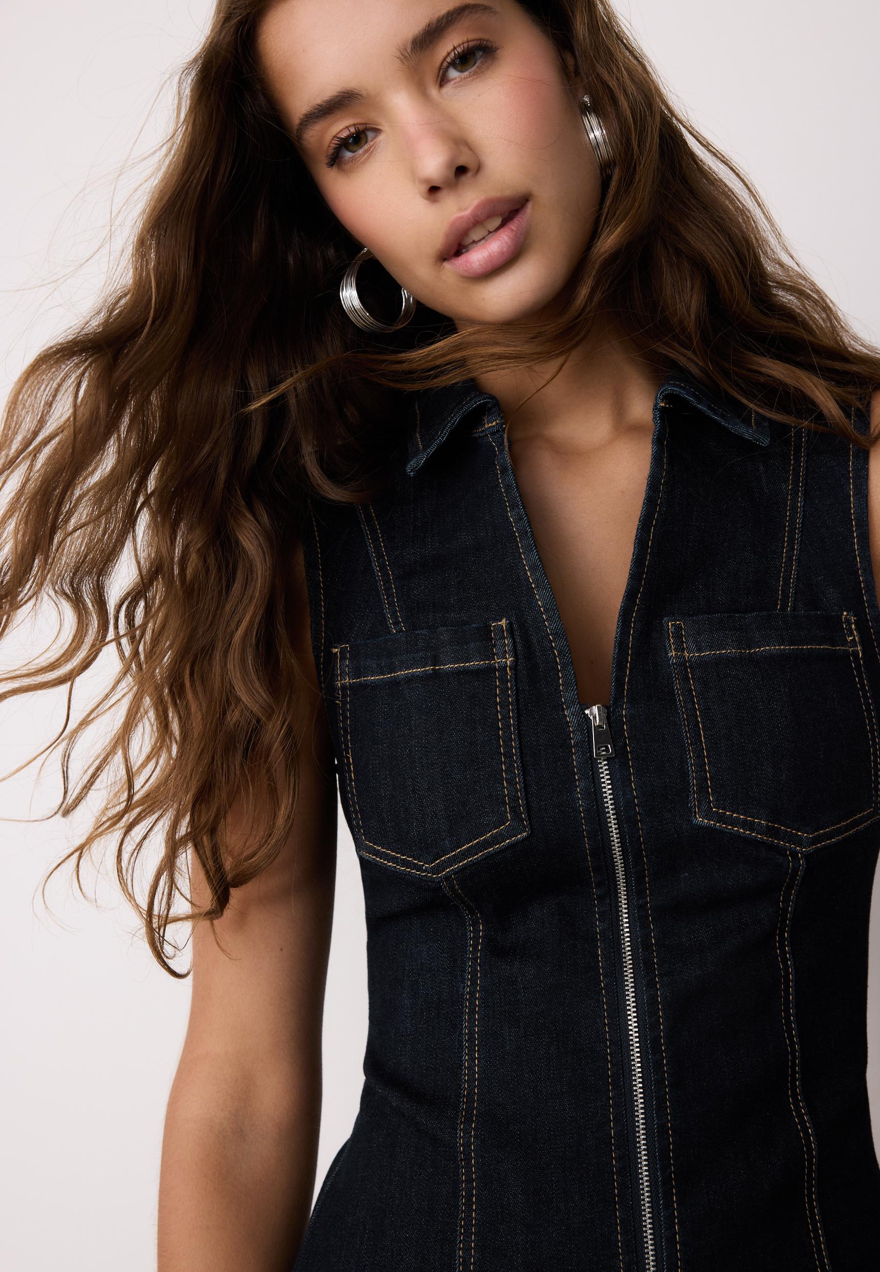 Short sleeveless denim dress with zip — OVERDYED BLUE DENIM