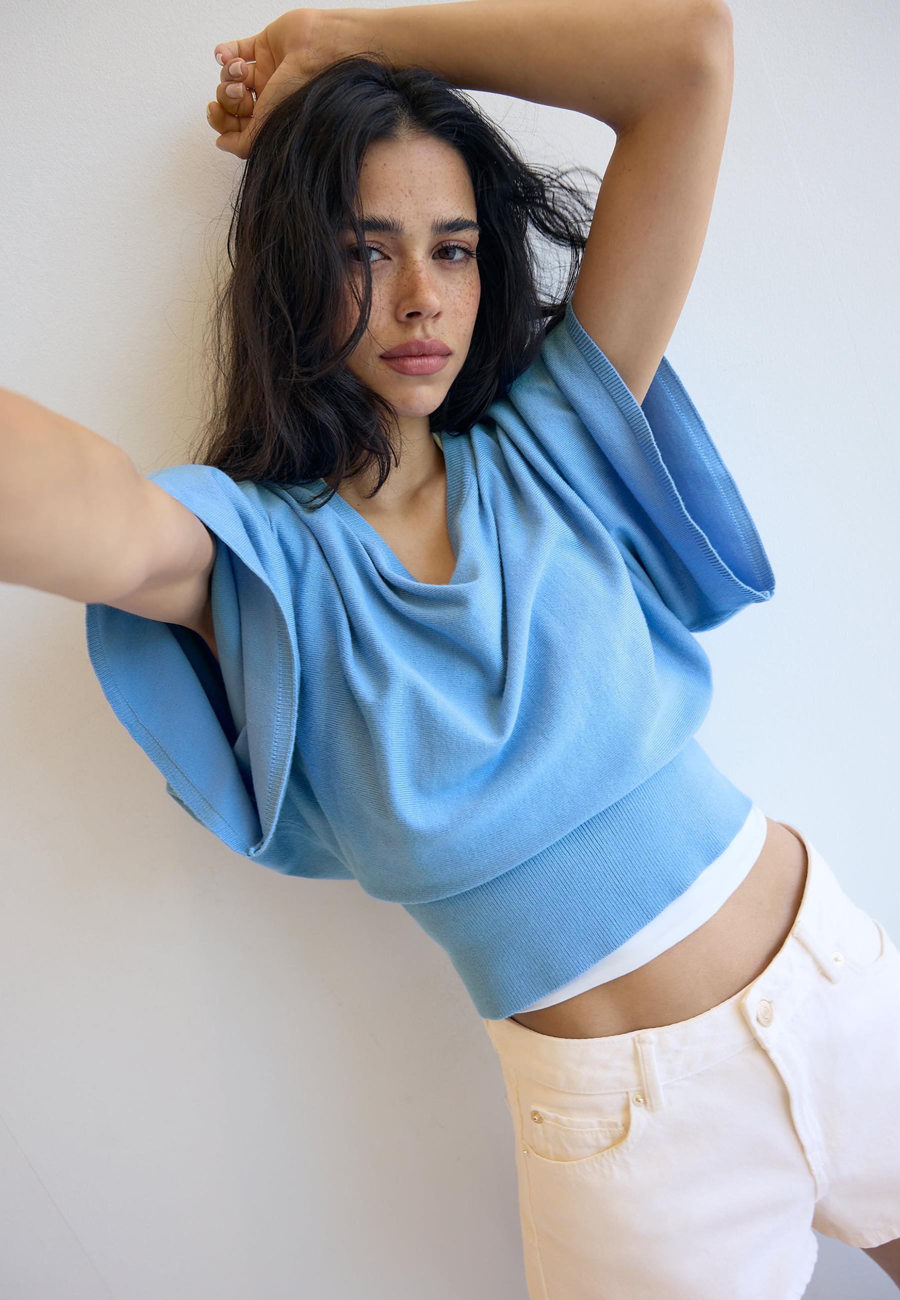 Wide sleeve knit sweater — Royal blue