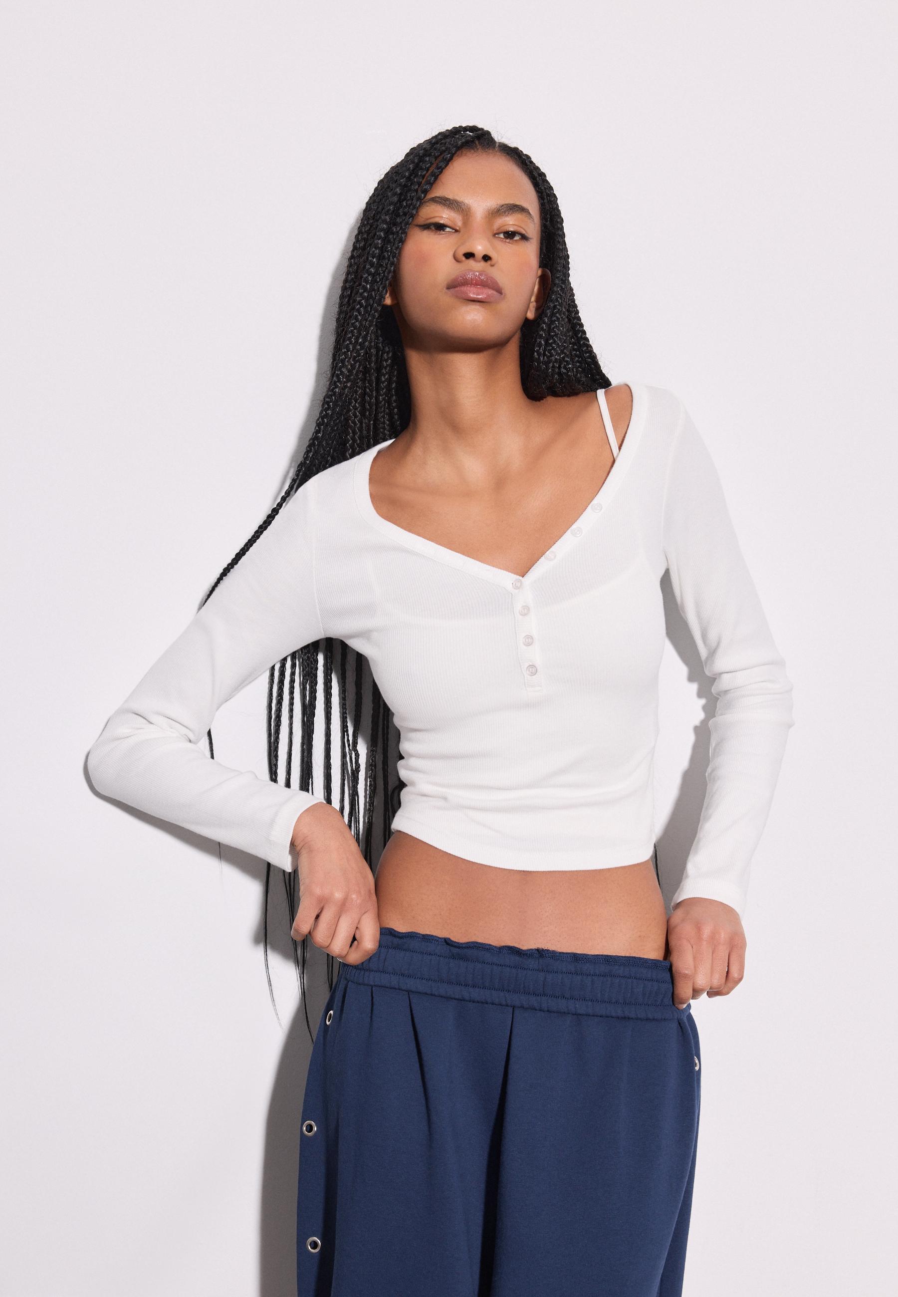 Blouse with buttons — White