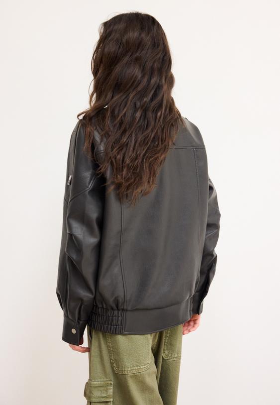 cazadora oversize solapa efecto piel l08461710