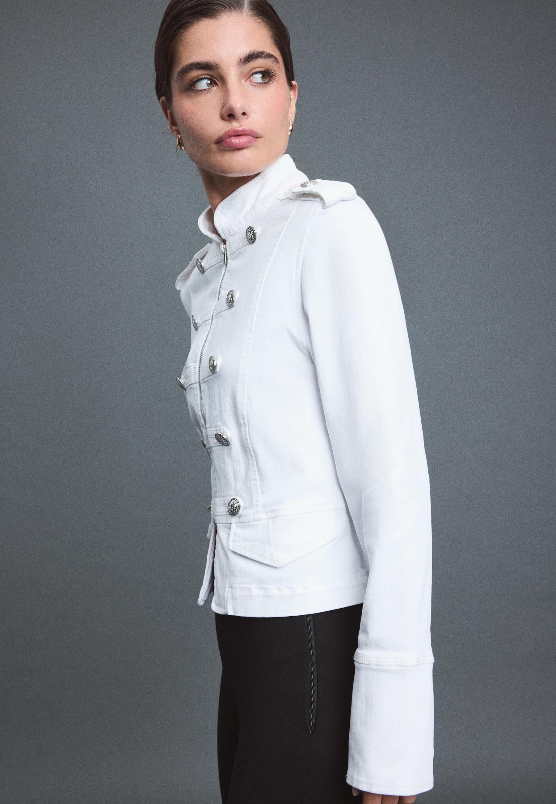 Buttoned denim jacket — White