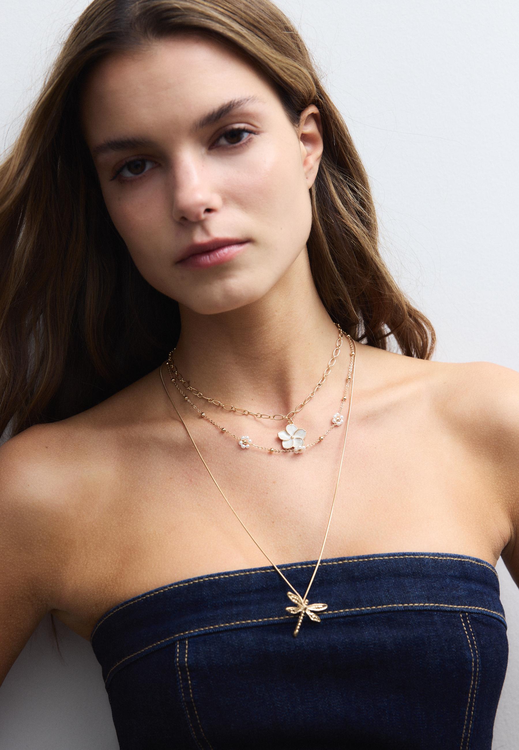 Set of 3 flower and dragonfly necklaces — Gold
