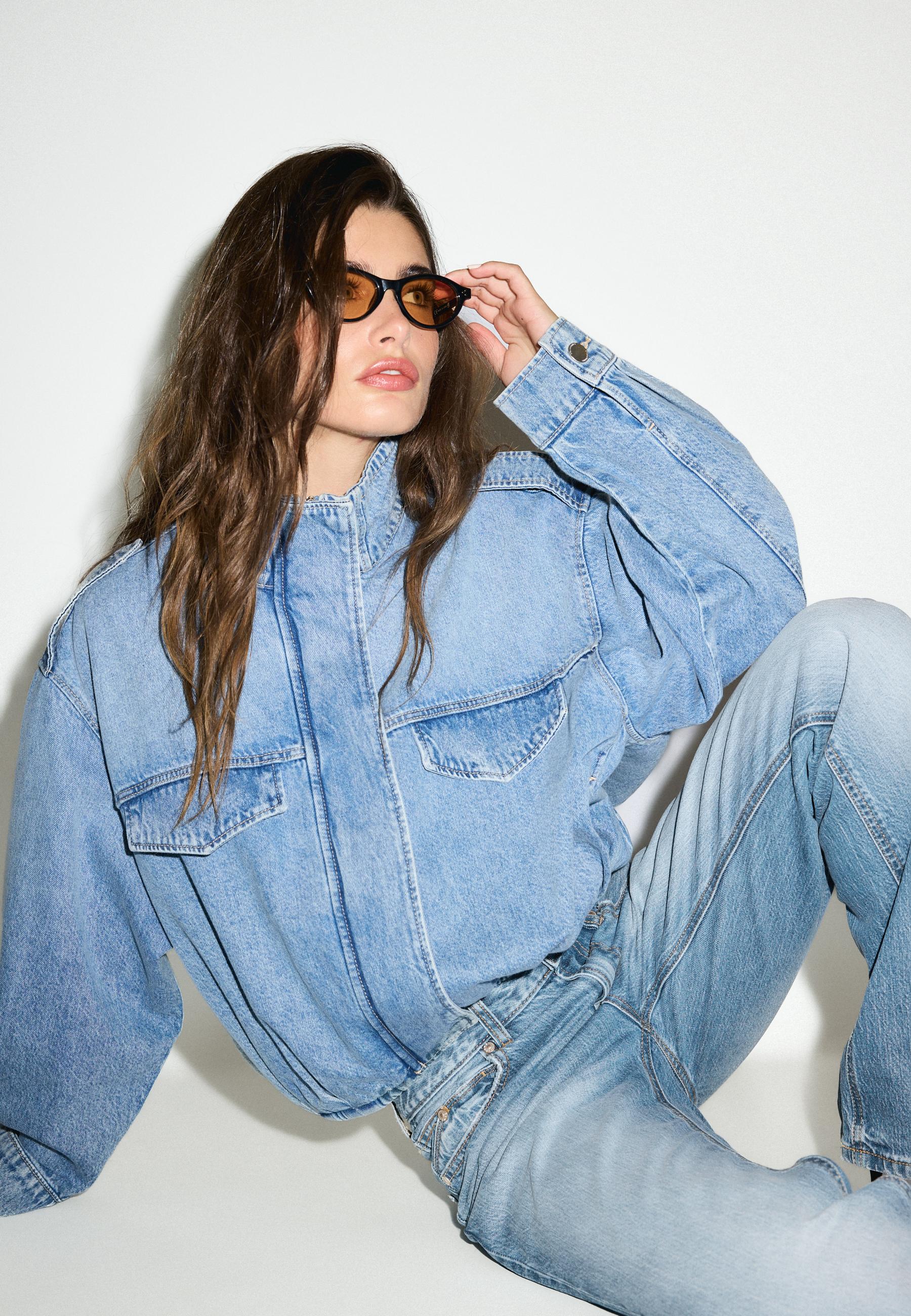 ジャケット・アウター 617 DB Capsule Corp Sukajan Blue 3L JKT Balloon-fit denim jacket - Women's fashion | Stradivarius Turkey