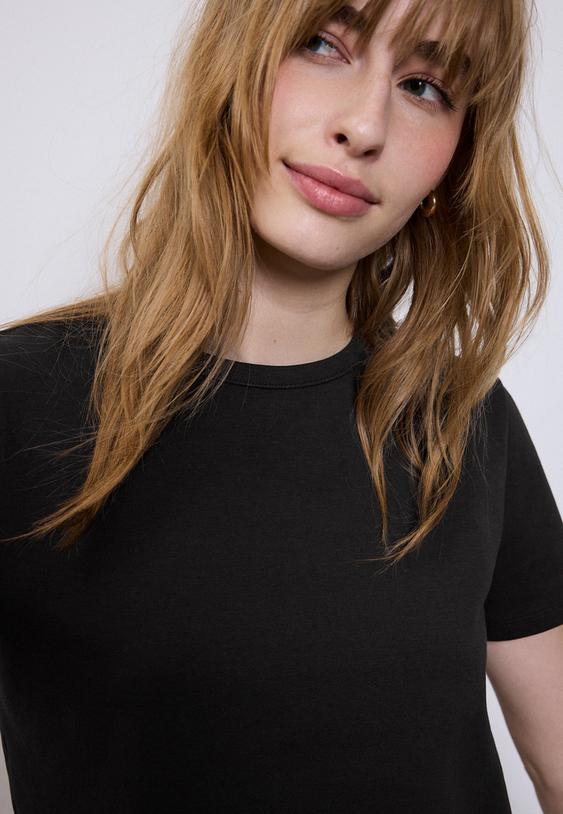 yumusak dokunuslu regular basic tisort