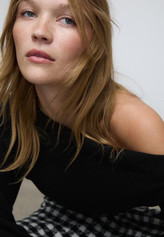 Stradivarius Boat Neck Knit T-Shirt With Sash Belt Black M