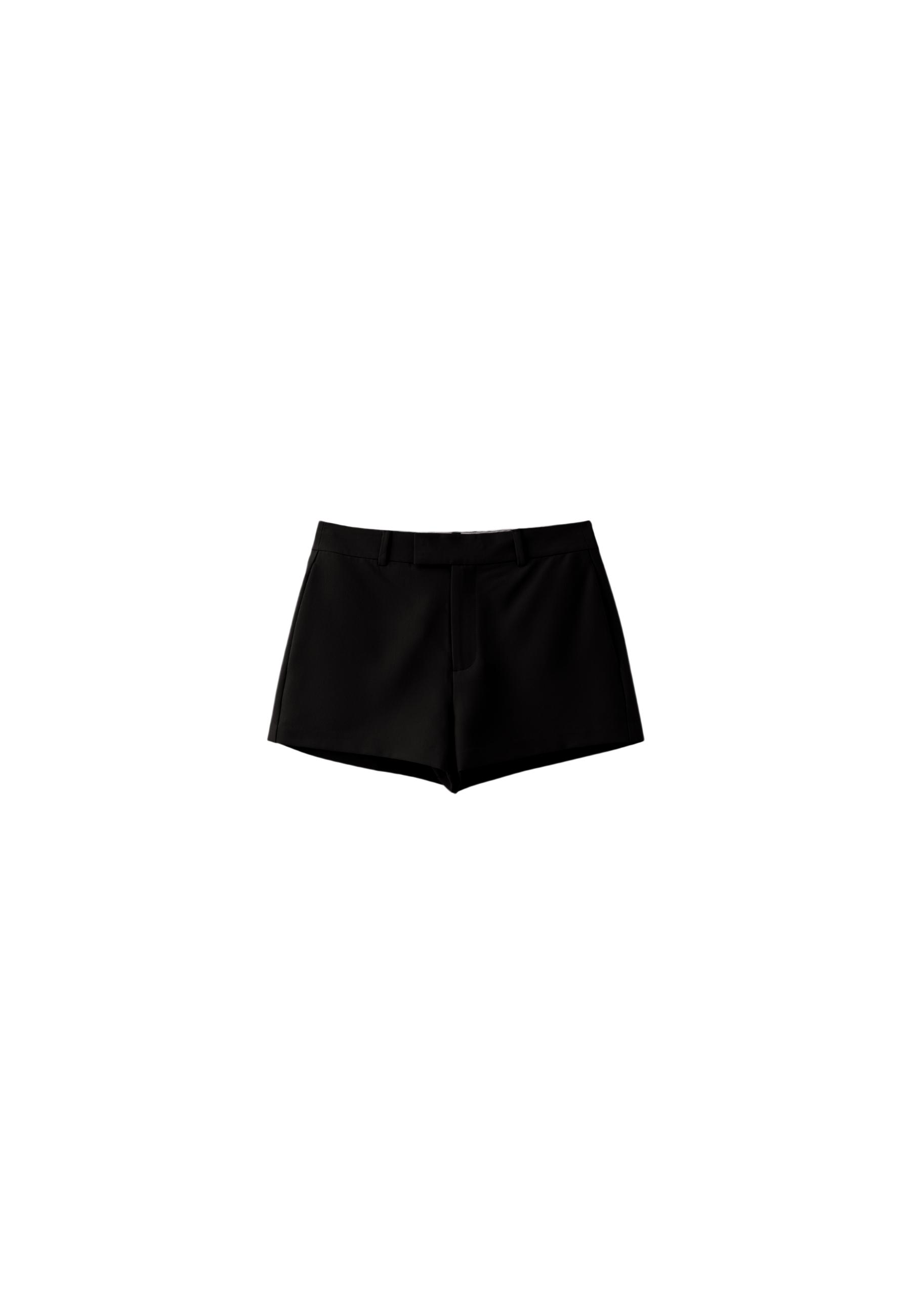 Tailored shorts with belt loops — Black