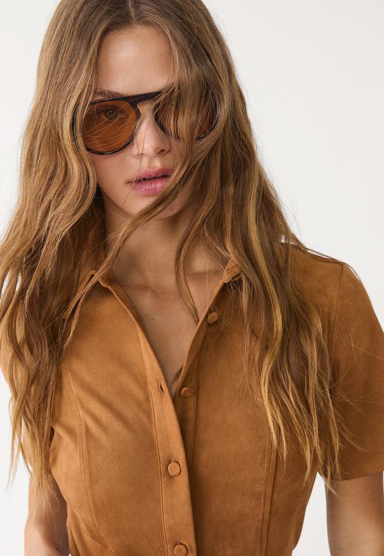 vestido camisero corto efecto ante