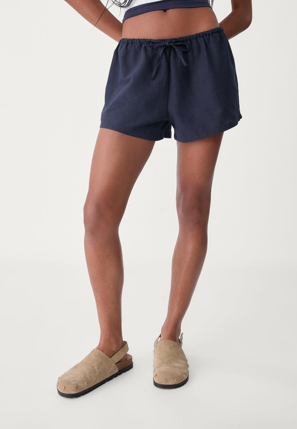 Linen blend shorts with drawstring