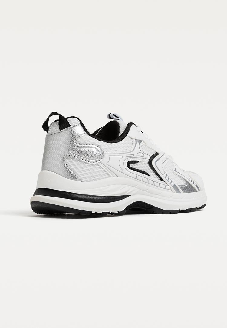 zapatillas deportivas detalle