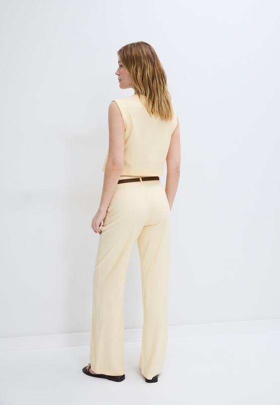 calcas retas efeito linho com cinto