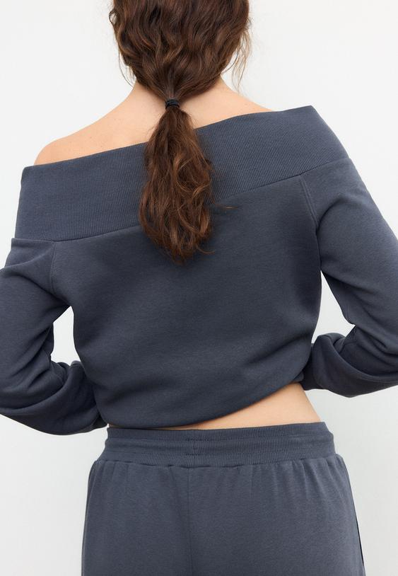 Stradivarius Oversize Boat Neck Sweatshirt Dark Grey L