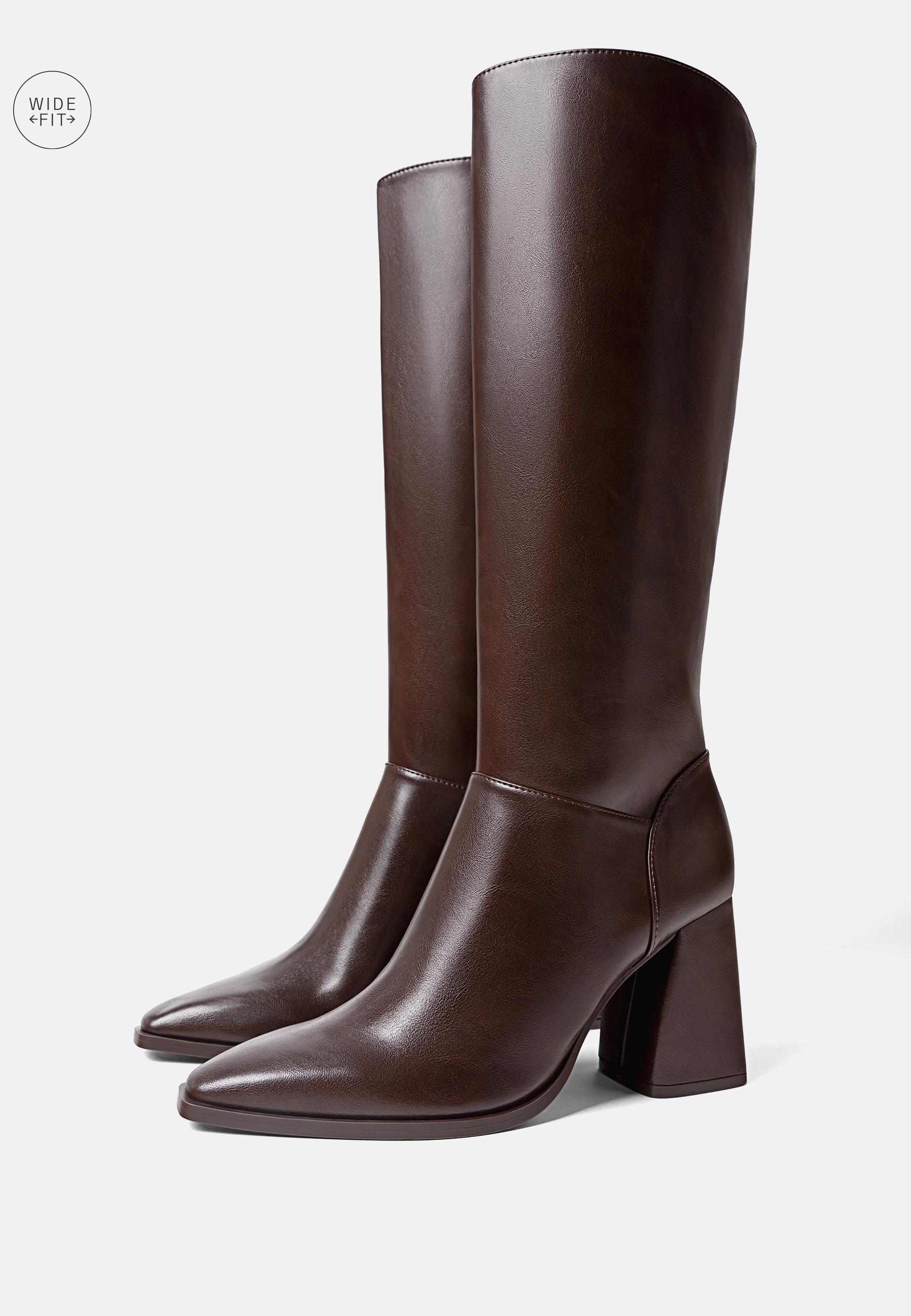 High-heeled boots — BROWN