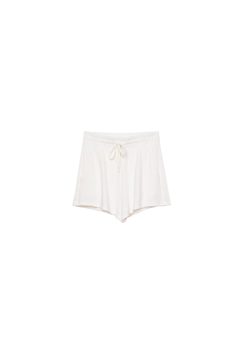 Soft-touch shorts with seams