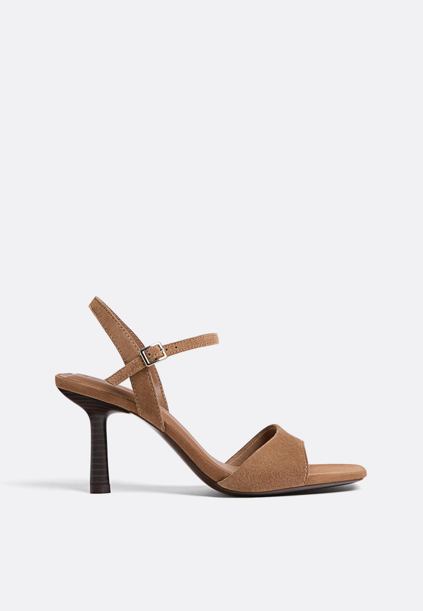 Stradivarius Δερμάτινα Πέδιλα Με Τακούνι Καφέ 37