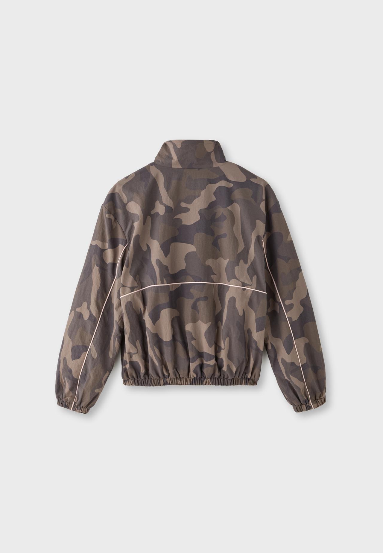 Technical windbreaker with fleece lining — Brown