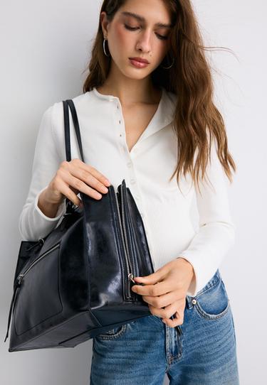 Leather effect shopper bag with zips — Black 4