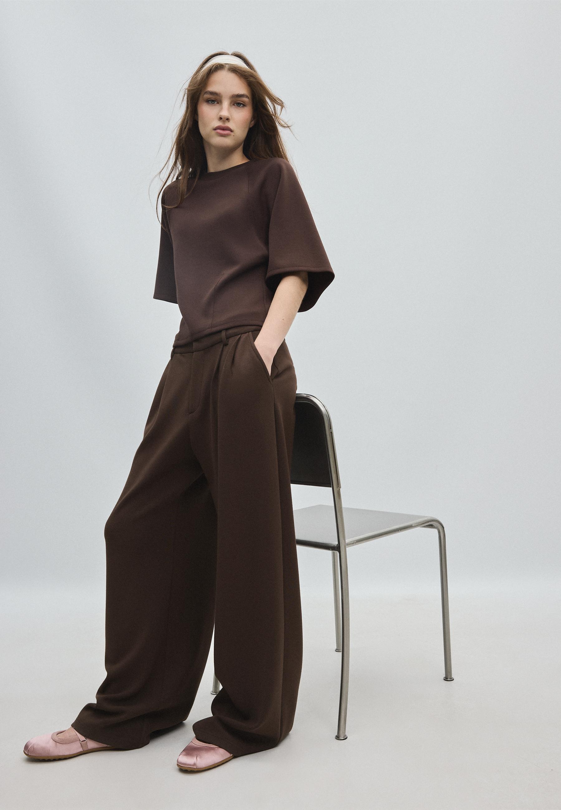 Soft-touch suede smart trousers - Women's fashion | Stradivarius