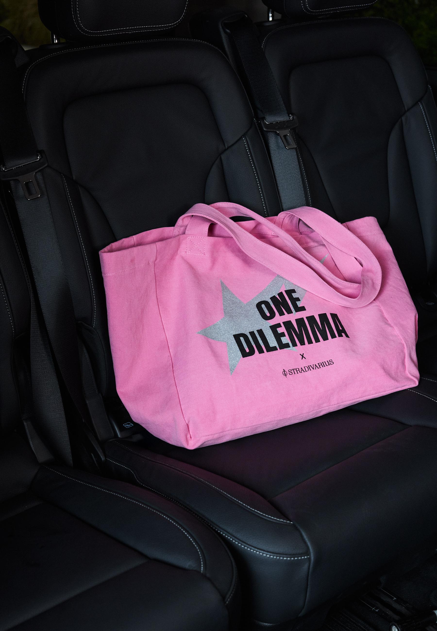 One Dilemma shopper bag — Pastel pink