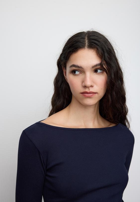 Stradivarius Tricou Simplu Cu Mânecă Evazată Albastru Închis M