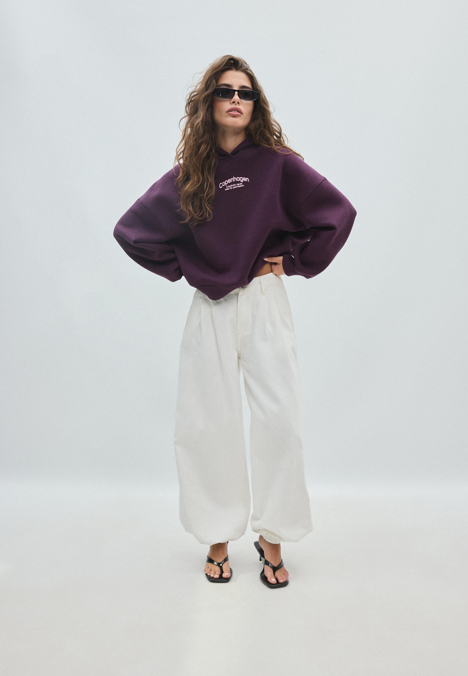 Stradivarius Oversize Φούτερ Με Γραφικά Μωβ S