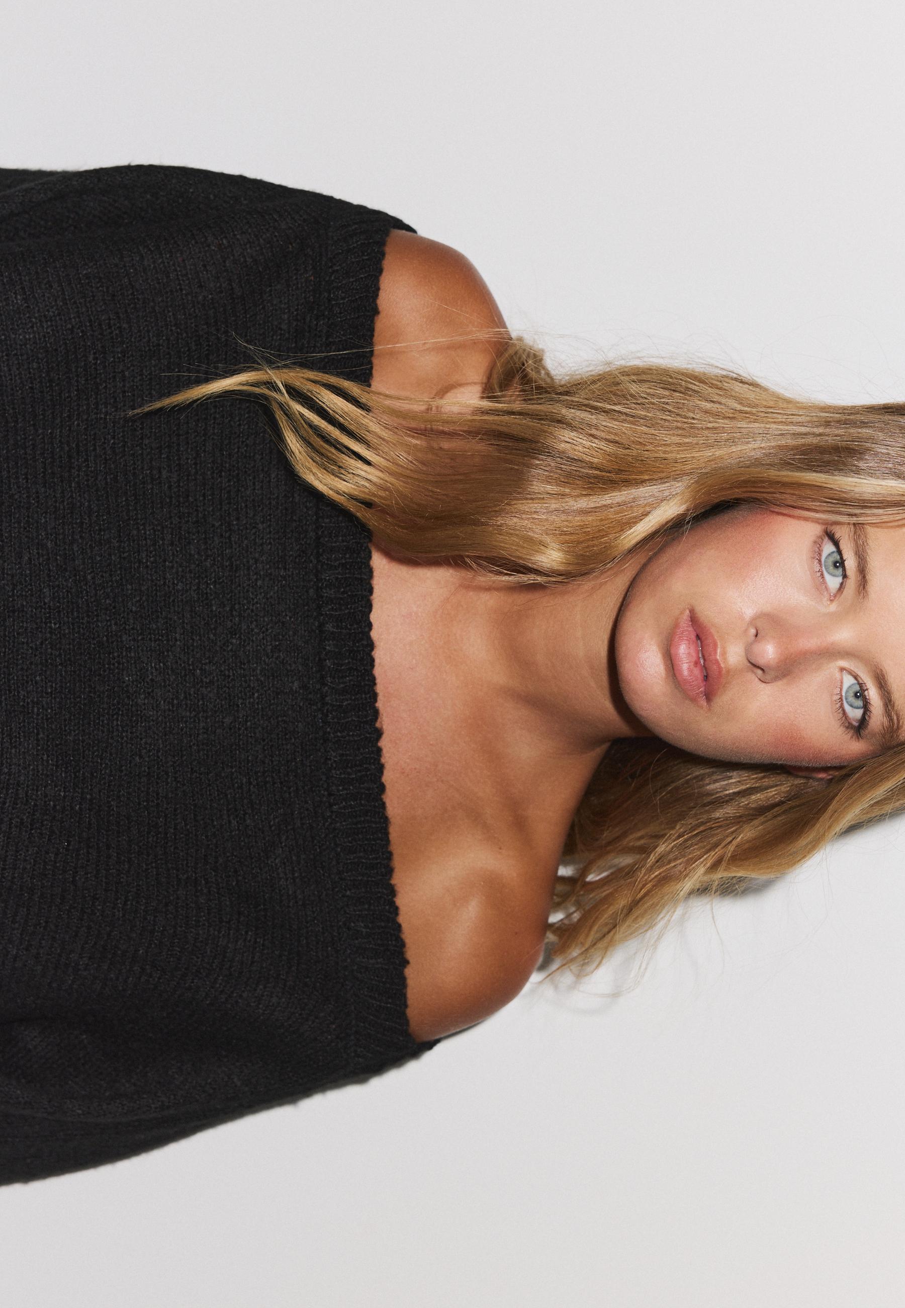 Boat neck waistband jumper — Black