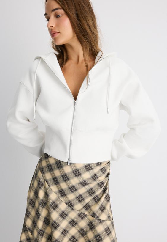 sweatshirt com capuz e fecho de correr