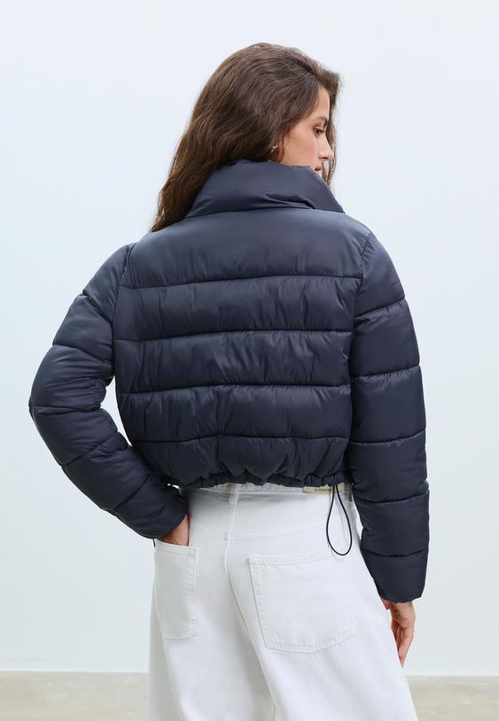 cazadora acolchada cuello subido