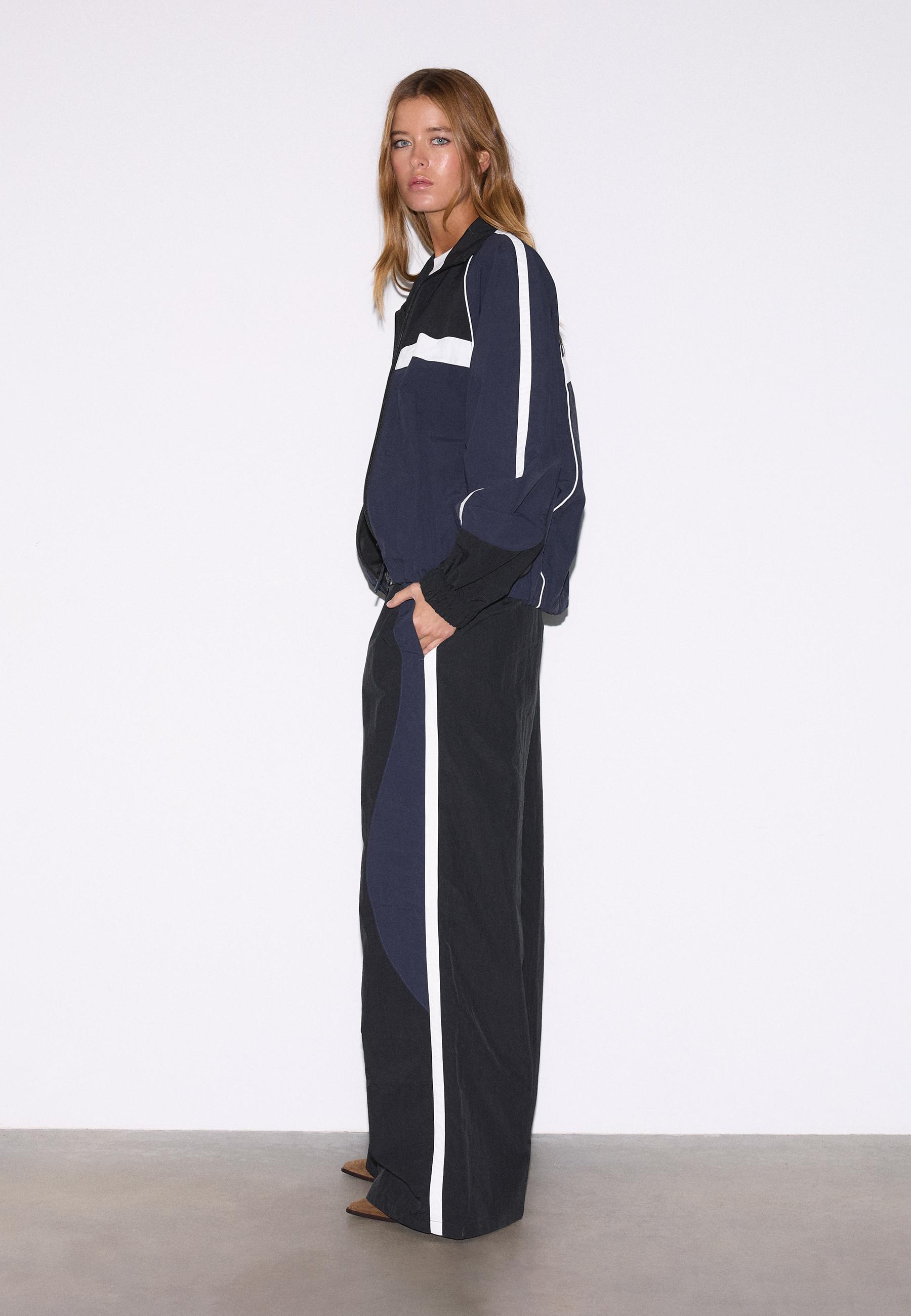 Technical trousers — Navy blue