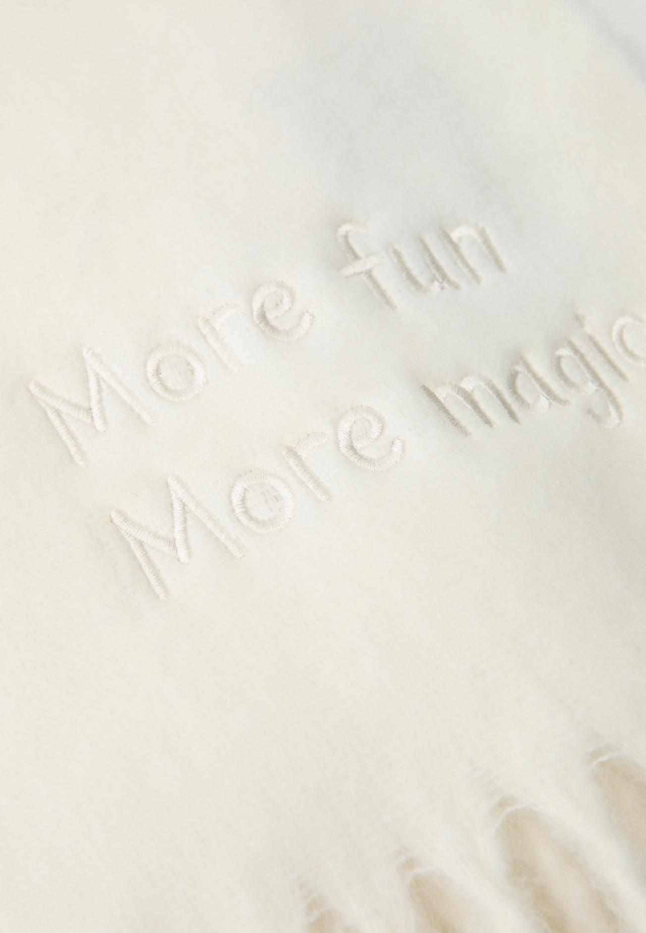 Slogan scarf — Ecru