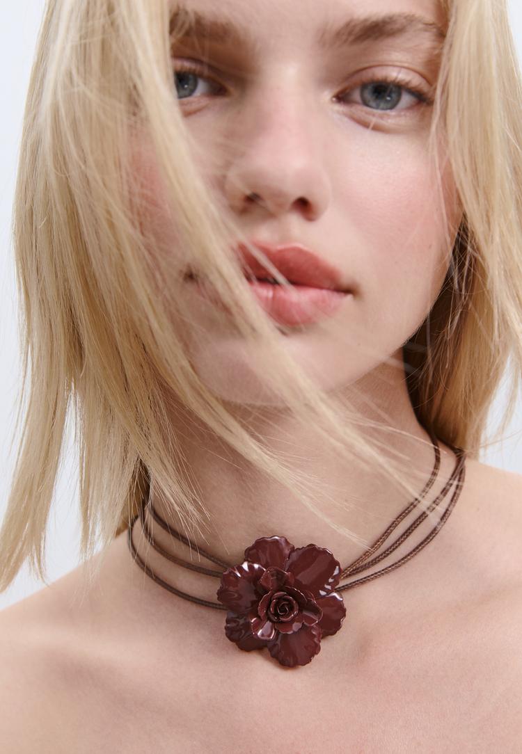 collar cordon flor metalica