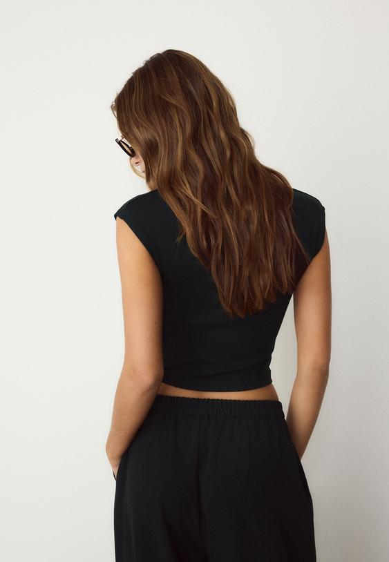 maglietta cropped basica aderente