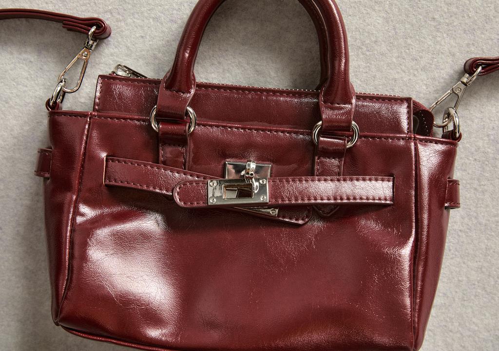 Crossbody bag with buckle